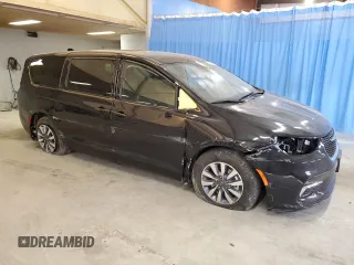 2024 Chrysler Pacifica Hybrid Select z VIN 2C4RC1S77RR158336, wystawiony jako Copart lot #54831295 z przebiegiem 30 950 mil mil oraz Czysty tytuł • Clean title. Historia ofert i sprzedaży dostępna na DreamBid. Obrazek 4.