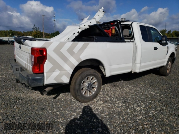 2022 Ford F-250 XL with VIN 1FT7X2B63NEG34856, listed as a Copart auction lot 70211314 with 30,919 mi miles and Salvage Title. Bid and sale history available at DreamBid. Image 3.