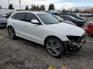 2015 Audi SQ5 Premium Plus with VIN WA1CGAFP3FA052108, listed as a Copart auction lot 81461554 with 70,470 mi miles and Salvage Title. Bid and sale history available at carsss.com. Image 4.
