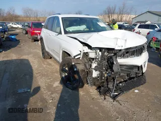 2022 Jeep Grand Cherokee Limited z VIN 1C4RJHBG1N8619387, wystawiony jako IAAI lot #41770859 z przebiegiem 49 814 mil mil oraz . Historia ofert i sprzedaży dostępna na DreamBid. Obrazek 1.