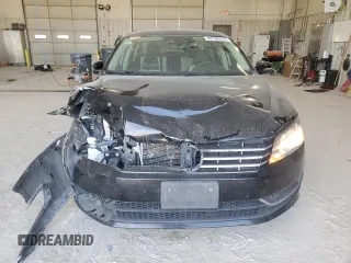 2014 Volkswagen Passat SE z VIN 1VWBN7A35EC121511, wystawiony jako Copart lot #48156315 z przebiegiem 136 472 mil mil oraz Szkoda całkowita • Salvage title. Historia ofert i sprzedaży dostępna na DreamBid. Obrazek 5.