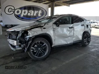 2025 Lexus NX 450h+ Luxury z VIN JTJHKCFZ2S2044283, wystawiony jako Copart lot #59584865 z przebiegiem 3 562 mil mil oraz Szkoda całkowita • Salvage title. Historia ofert i sprzedaży dostępna na DreamBid. Obrazek 1.