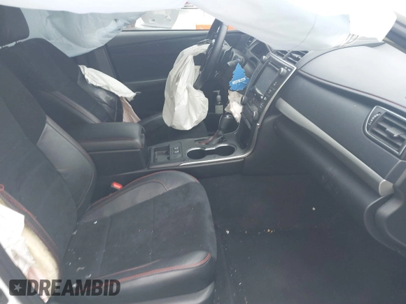 2016 Toyota Camry XSE with VIN 4T1BK1FK2GU571473, listed as a IAAI auction lot 41095181 with 63,677 mi miles. Bid and sale history available at carsss.com. Image 5.