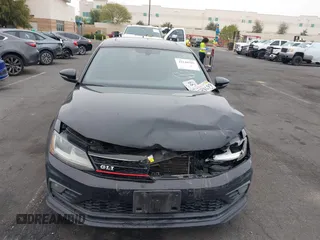 2017 Volkswagen Jetta GLI с VIN 3VW5T7AJ5HM333393, выставлен на аукционе IAAI как лот 42148596 с пробегом 185 261 миль миль и . История ставок и продаж доступна на DreamBid. Изображение 12.