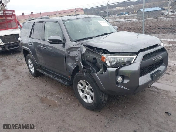 2017 Toyota 4Runner SR5 with VIN JTEBU5JR3H5421146, listed as a IAAI auction lot 41638609 with 101,535 mi miles. Bid and sale history available at carsss.com. Image 1.