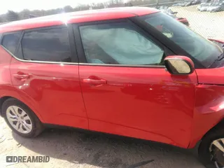 2020 Kia Soul LX with VIN KNDJ23AU1L7700414, listed as a IAAI auction lot 41843719 with 61,090 mi miles. Bid and sale history available at carsss.com. Image 13.