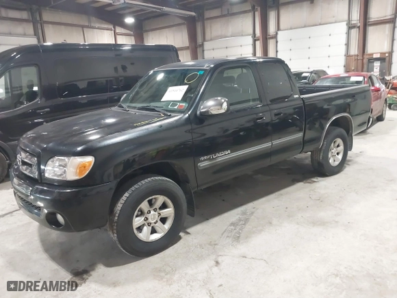 2006 Toyota Tundra SR5 with VIN 5TBBT44196S483688, listed as a IAAI auction lot 41544762 with 207,854 mi miles. Bid and sale history available at carsss.com. Image 17.