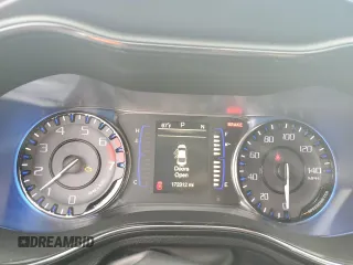 2016 Chrysler 200 S z VIN 1C3CCCBB7GN119699, wystawiony jako Copart lot #54690215 z przebiegiem 172 312 mil mil oraz Szkoda całkowita • Salvage title. Historia ofert i sprzedaży dostępna na DreamBid. Obrazek 9.