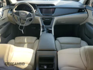 2017 Cadillac XT5 Premium Luxury AWD z VIN 1GYKNERS6HZ166374, wystawiony jako Copart lot #44441395 z przebiegiem Nie podano mil oraz Szkody całkowita. Historia ofert i sprzedaży dostępna na DreamBid. Obrazek 8.