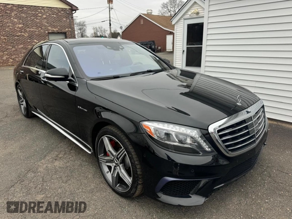 2016 Mercedes-Benz S-Class AMG S 63 with VIN WDDUG7JB6GA243201, listed as a Copart auction lot 86297544 with 88,290 mi miles and Clean Title. Bid and sale history available at carsss.com. Image 4.