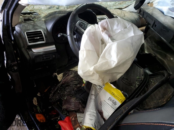 2016 Subaru Crosstrek Premium z VIN JF2GPABCXG8308765, wystawiony jako Copart lot #57187255 z przebiegiem Nie podano mil oraz Szkoda całkowita • Salvage title. Historia ofert i sprzedaży dostępna na DreamBid. Obrazek 8.