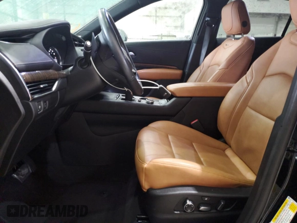 2020 Cadillac XT4 FWD Premium Luxury z VIN 1GYFZCR41LF143039, wystawiony jako Copart lot #57164005 z przebiegiem 24 218 mil mil oraz Nie do naprawy • Non repairable. Historia ofert i sprzedaży dostępna na DreamBid. Obrazek 7.