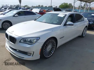 2015 BMW 7 Series 750Li with VIN WBAYE8C52FD785162, listed as a IAAI auction lot 42121389 with 88,783 mi miles and . Bid and sale history available at DreamBid. Image 17.