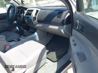 2008 Toyota Tacoma with VIN 5TEUU42N78Z517345, listed as a IAAI auction lot 42036113 with 247,880 mi miles and . Bid and sale history available at carsss.com. Image 5.