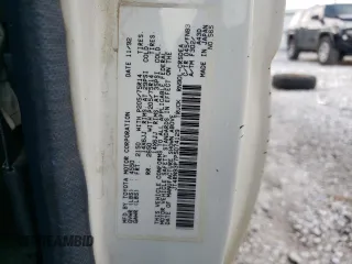 1993 Toyota Pickup DLX z VIN JT4RN93P7P5074129, wystawiony jako Copart lot #72893054 z przebiegiem 235 053 mil mil oraz Szkoda całkowita • Salvage title. Historia ofert i sprzedaży dostępna na DreamBid. Obrazek 14.