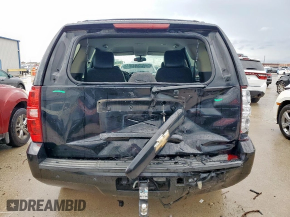 2011 Chevrolet Tahoe LT z VIN 1GNSCBE07BR102826, wystawiony jako Copart lot #54546765 z przebiegiem 234 000 mil mil oraz Szkoda całkowita • Salvage title. Historia ofert i sprzedaży dostępna na DreamBid. Obrazek 6.