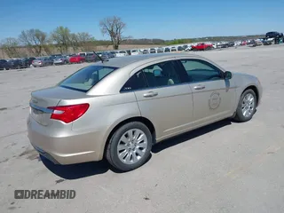 2014 Chrysler 200 LX with VIN 1C3CCBAGXEN171400, listed as a IAAI auction lot 42139655 with 92,188 mi miles and . Bid and sale history available at carsss.com. Image 4.