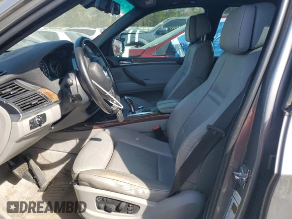 2008 BMW X5 3.0si with VIN 5UXFE43528L000813, listed as a Copart auction lot 42426315 with 147,648 mi miles and Salvage Title. Bid and sale history available at carsss.com. Image 7.