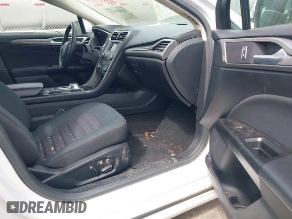 2017 Ford Fusion SE with VIN 3FA6P0H70HR375377, listed as a IAAI auction lot 41807636 with 72,730 mi miles and . Bid and sale history available at carsss.com. Image 5.