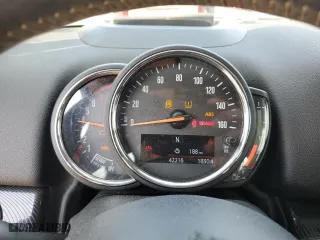 2019 MINI Countryman Cooper S with VIN WMZYT5C51K3E69438, listed as a Copart auction lot 67332214 with 42,216 mi miles and Salvage Title. Bid and sale history available at carsss.com. Image 9.