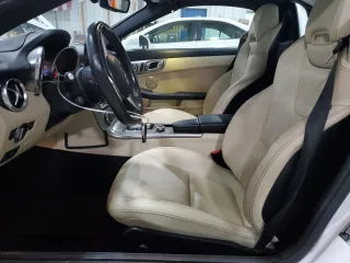 2017 Mercedes-Benz SLC 300 z VIN WDDPK3JA4HF141251, wystawiony jako Copart lot #71945714 z przebiegiem 47 165 mil mil oraz Szkoda całkowita • Salvage title. Historia ofert i sprzedaży dostępna na DreamBid. Obrazek 7.