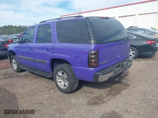 2002 Chevrolet Tahoe LT with VIN 1GNEK13Z32J271946, listed as a IAAI auction lot 41822716 with 295,863 mi miles. Bid and sale history available at carsss.com. Image 3.
