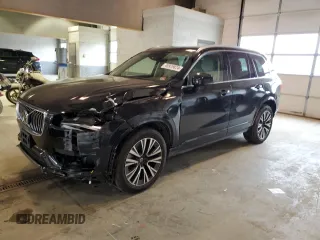 2022 Volvo XC90 Momentum with VIN YV4A221K9N1780041, listed as a Copart auction lot 45925824 with 41,544 mi miles. Bid and sale history available at carsss.com. Image 1.