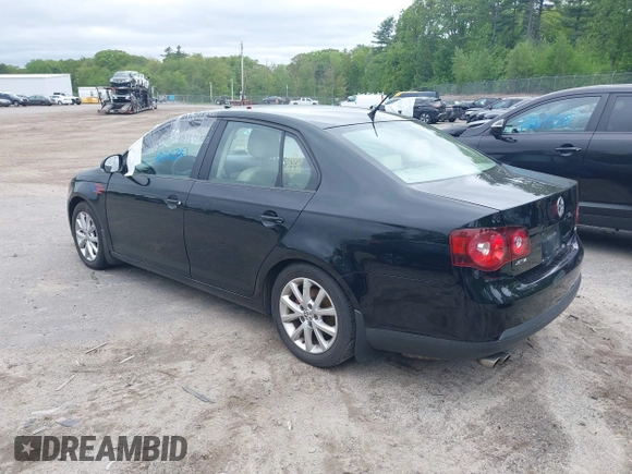 2010 Volkswagen Jetta Limited Edition with VIN 3VWRZ7AJXAM161335, listed as a IAAI auction lot 42326387 with 111,967 mi miles and . Bid and sale history available at DreamBid. Image 3.