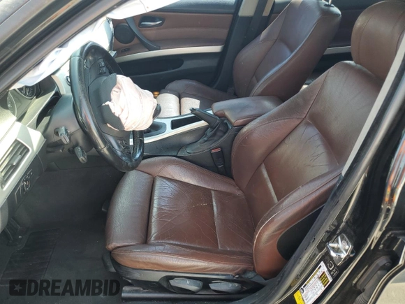 2006 BMW 3 Series 325i с VIN WBAVB13536PS66610, выставлен на аукционе Copart как лот 62310295 с пробегом 252 873 миль миль и Списание • Salvage title. История ставок и продаж доступна на DreamBid. Изображение 7.