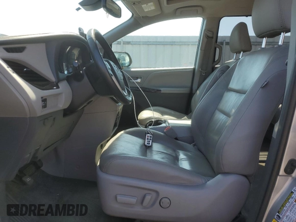 2018 Toyota Sienna XLE Auto Access Seat with VIN 5TDYZ3DC3JS918449, listed as a Copart auction lot 65250505 with 188,465 mi miles and Salvage title. Bid and sale history available at DreamBid. Image 7.