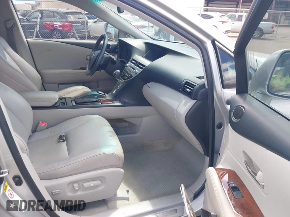 2010 Lexus RX 350 с VIN JTJZK1BA3A2407150, выставлен на аукционе IAAI как лот 40417330 с пробегом 67 950 миль миль и . История ставок и продаж доступна на DreamBid. Изображение 5.