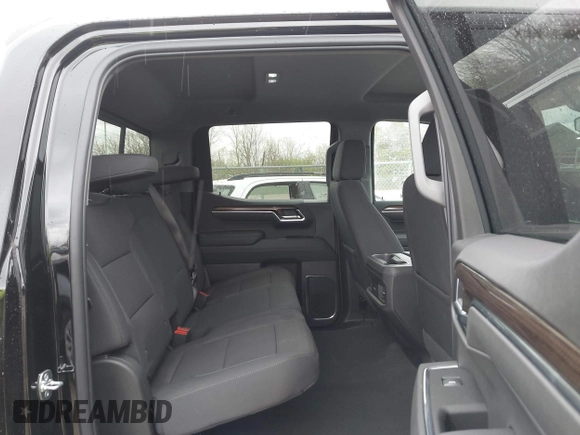 2025 Chevrolet Silverado 1500 LT with VIN 1GCUKDED5SZ111754, listed as a IAAI auction lot 42042118 with 3,815 mi miles and . Bid and sale history available at DreamBid. Image 8.