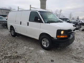 2014 Chevrolet Express Cargo Van with VIN 1GCWGFBA9E1122629, listed as a Copart auction lot 81180664 with 166,832 mi miles and Clean Title. Bid and sale history available at carsss.com. Image 4.