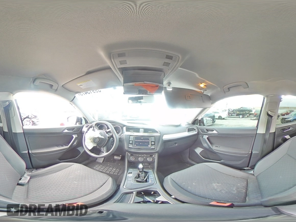 2019 Volkswagen Tiguan S с VIN 3VV1B7AX6KM150585, выставлен на аукционе Copart как лот 59915475 с пробегом 89 729 миль миль и Списание • Salvage title. История ставок и продаж доступна на DreamBid. Изображение 15.