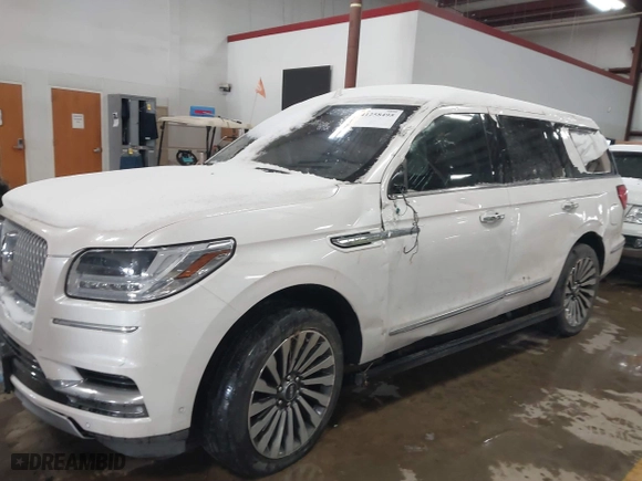 2019 Lincoln Navigator Reserve with VIN 5LMJJ2LT1KEL25094, listed as a IAAI auction lot 41258495 with 63,139 mi miles. Bid and sale history available at carsss.com. Image 17.