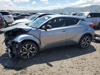 2018 Toyota C-HR XLE z VIN JTNKHMBX4J1003588, wystawiony jako Copart lot #56021405 z przebiegiem 34 416 mil mil oraz Szkoda całkowita • Salvage title. Historia ofert i sprzedaży dostępna na DreamBid. Obrazek 1.