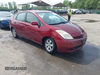 2005 Toyota Prius with VIN JTDKB20U957010252, listed as a IAAI auction lot 42119577 with 117,717 mi miles. Bid and sale history available at carsss.com. Image 1.