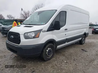 2018 Ford Transit z VIN 1FTYR2CM1JKA72172, wystawiony jako IAAI lot #41864907 z przebiegiem Nie podano mil oraz . Historia ofert i sprzedaży dostępna na DreamBid. Obrazek 16.