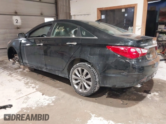 2011 Hyundai Sonata Limited with VIN 5NPEC4AB4BH197331, listed as a IAAI auction lot 41626111 with 113,611 mi miles and . Bid and sale history available at carsss.com. Image 3.