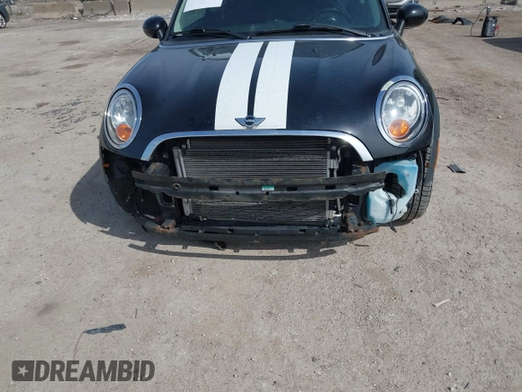 2013 MINI Hardtop with VIN WMWSU3C54DT684526, listed as a IAAI auction lot 42012211 with 141,801 mi miles and . Bid and sale history available at DreamBid. Image 6.