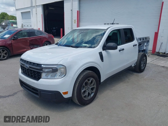2024 Ford Maverick XLT with VIN 3FTTW8H95RRB40930, listed as a IAAI auction lot 42751253 with 6,596 mi miles and . Bid and sale history available at DreamBid. Image 18.