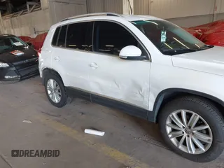 2012 Volkswagen Tiguan S z VIN WVGBV7AXXCW572690, wystawiony jako IAAI lot #42074464 z przebiegiem 133 049 mil mil oraz . Historia ofert i sprzedaży dostępna na DreamBid. Obrazek 15.