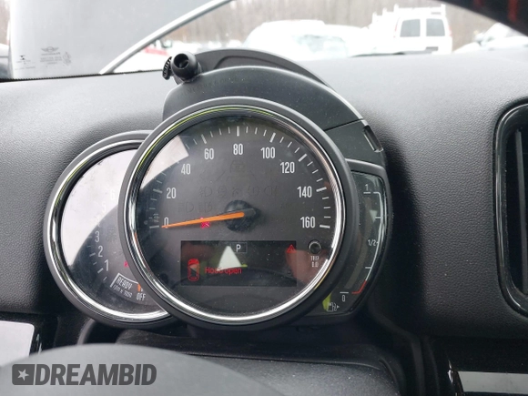 2019 MINI Countryman Cooper S with VIN WMZYT5C58K3J87679, listed as a IAAI auction lot 41711500 with 74,433 mi miles. Bid and sale history available at carsss.com. Image 7.