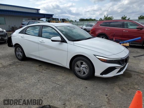2025 Hyundai Elantra SE with VIN KMHLL4DG8SU983391, listed as a Copart auction lot 59843665 with 577 mi miles and Salvage title. Bid and sale history available at DreamBid. Image 4.