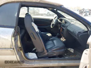 2000 Chrysler Sebring JXi with VIN 3C3EL55H8YT270847, listed as a IAAI auction lot 41881806 with Not Provided miles and . Bid and sale history available at DreamBid. Image 5.