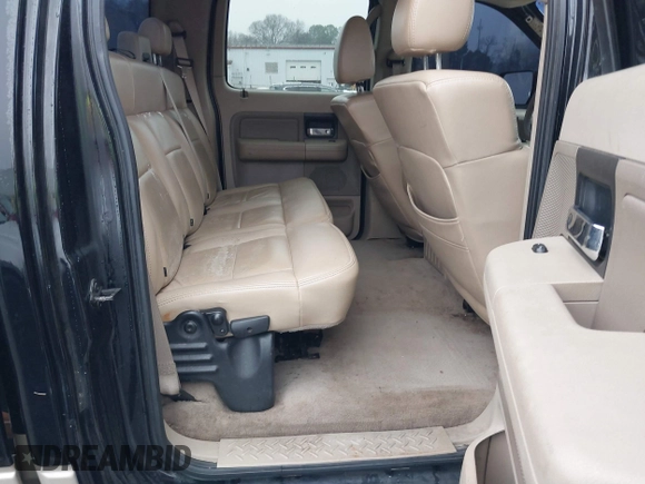 2008 Ford F-150 XLT with VIN 1FTPW145X8FB29929, listed as a IAAI auction lot 41473064 with 116,787 mi miles. Bid and sale history available at carsss.com. Image 8.