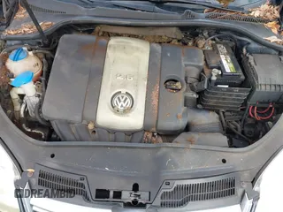 2005 Volkswagen Jetta 2.5 with VIN 3VWPG71K15M633921, listed as a IAAI auction lot 41186775 with 137,915 mi miles and . Bid and sale history available at DreamBid. Image 10.