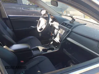 2017 Toyota Camry XLE z VIN 4T1BF1FKXHU389171, wystawiony jako IAAI lot #42202286 z przebiegiem 104 024 mil mil oraz . Historia ofert i sprzedaży dostępna na DreamBid. Obrazek 5.