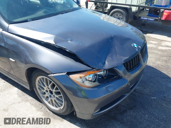 2006 BMW 3 Series 325xi z VIN WBAVD13596KT79419, wystawiony jako IAAI lot #42125590 z przebiegiem 203 431 mil mil oraz . Historia ofert i sprzedaży dostępna na DreamBid. Obrazek 6.
