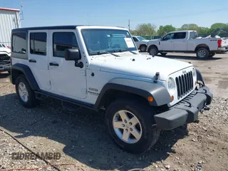 2013 Jeep Wrangler Unlimited Sport z VIN 1C4BJWDG3DL513912, wystawiony jako IAAI lot #42029232 z przebiegiem 66 245 mil mil oraz . Historia ofert i sprzedaży dostępna na DreamBid. Obrazek 1.